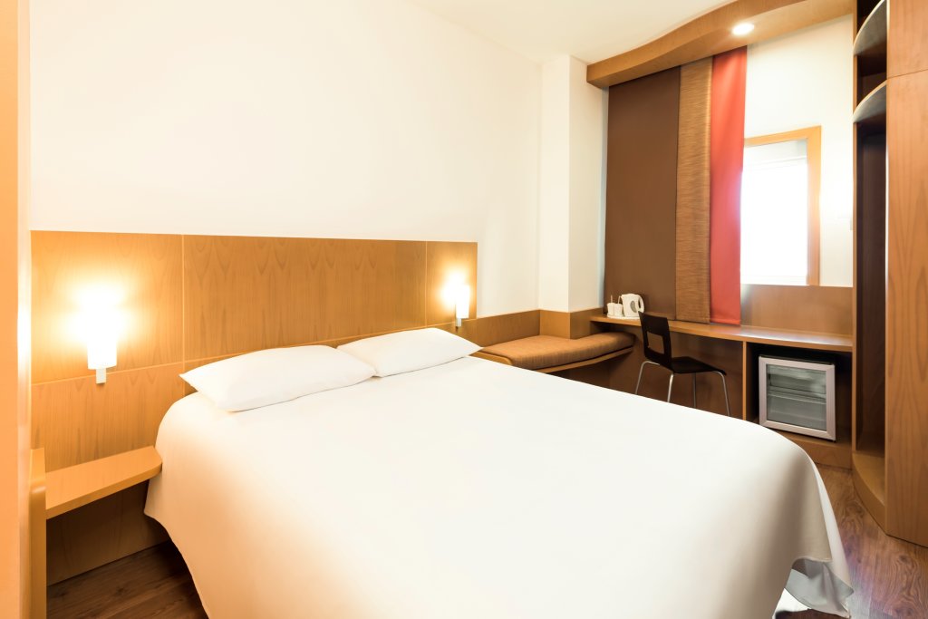 Эль-Фуджайра: Ibis Fujairah