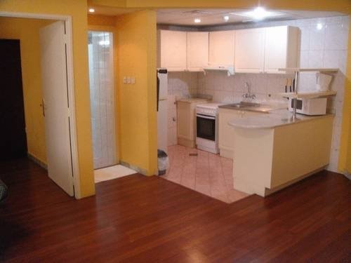 Дубай: Baisan Hotel Apartment
