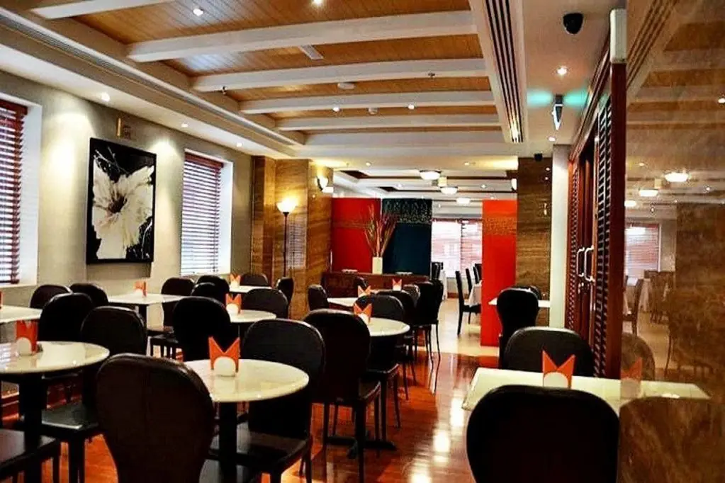 Дубай: Richmond Greens Hotel