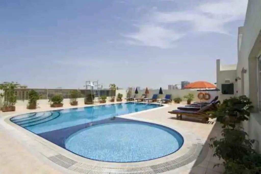 Дубай: Ramee Hotel Apartments