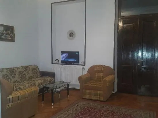 Кутаиси: Hostel Mana Kutaisi