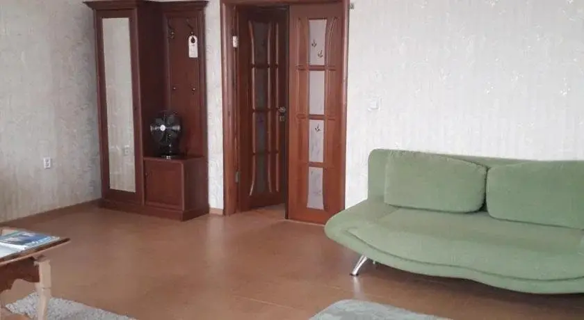 Брест: Cottage The garden