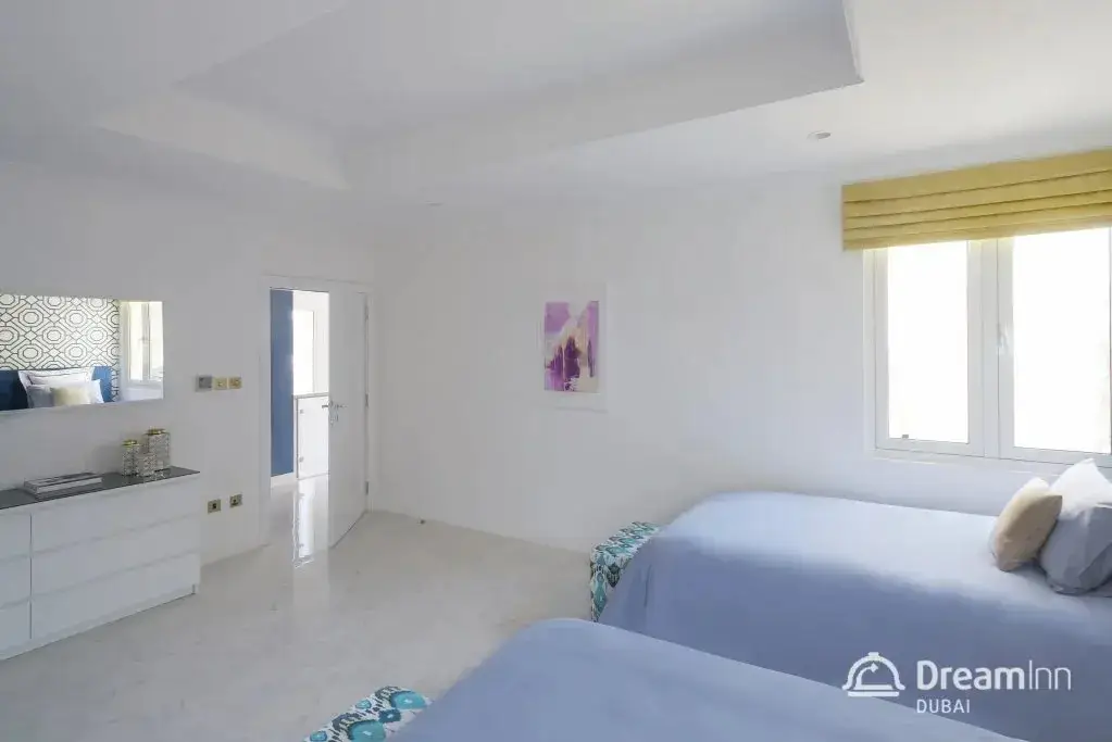 Дубай: The Palm Jumeirah Villas