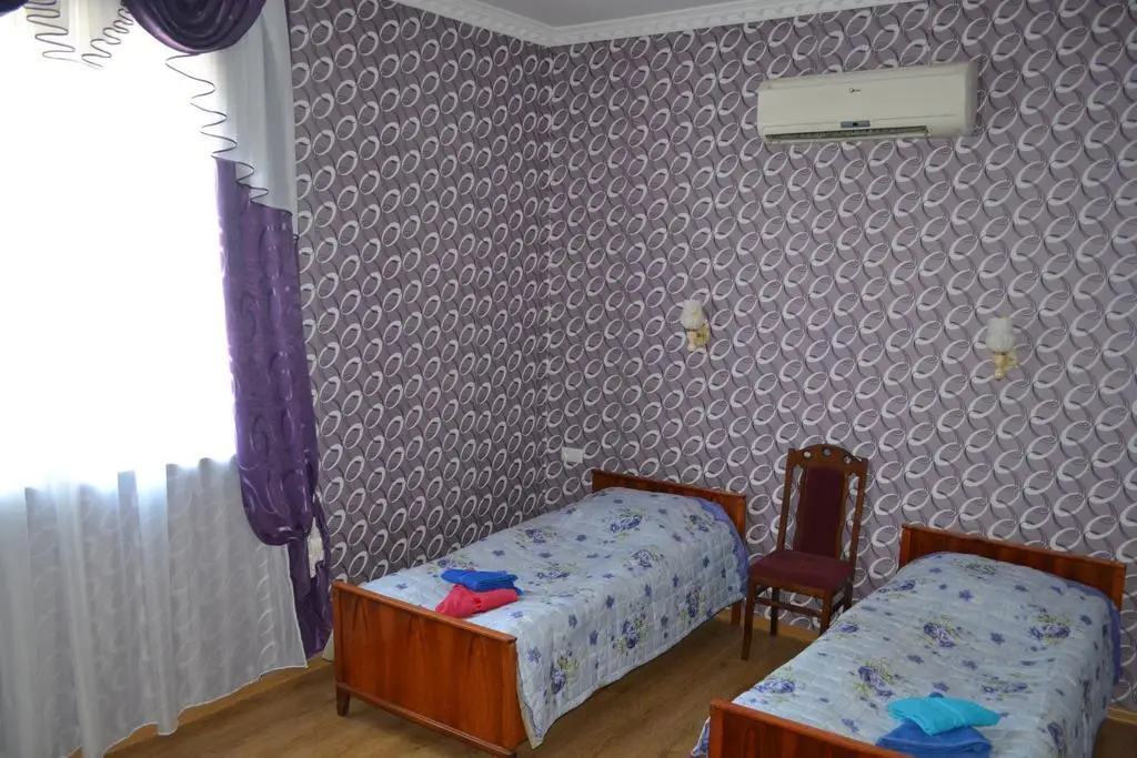Тбилиси: Orange Inn