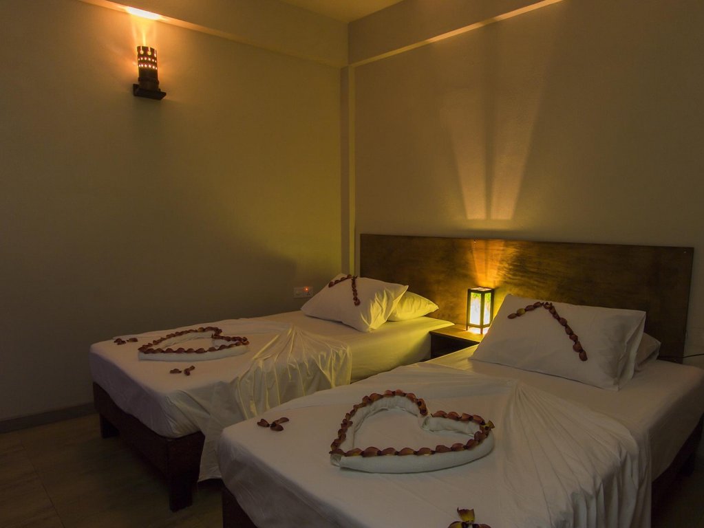 Атолл Дхаалу: Beach Stay Maldives