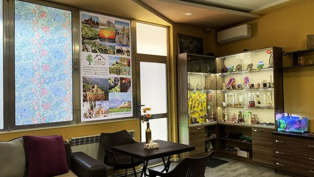 Ереван: Domino Yerevan Hostel & Tours
