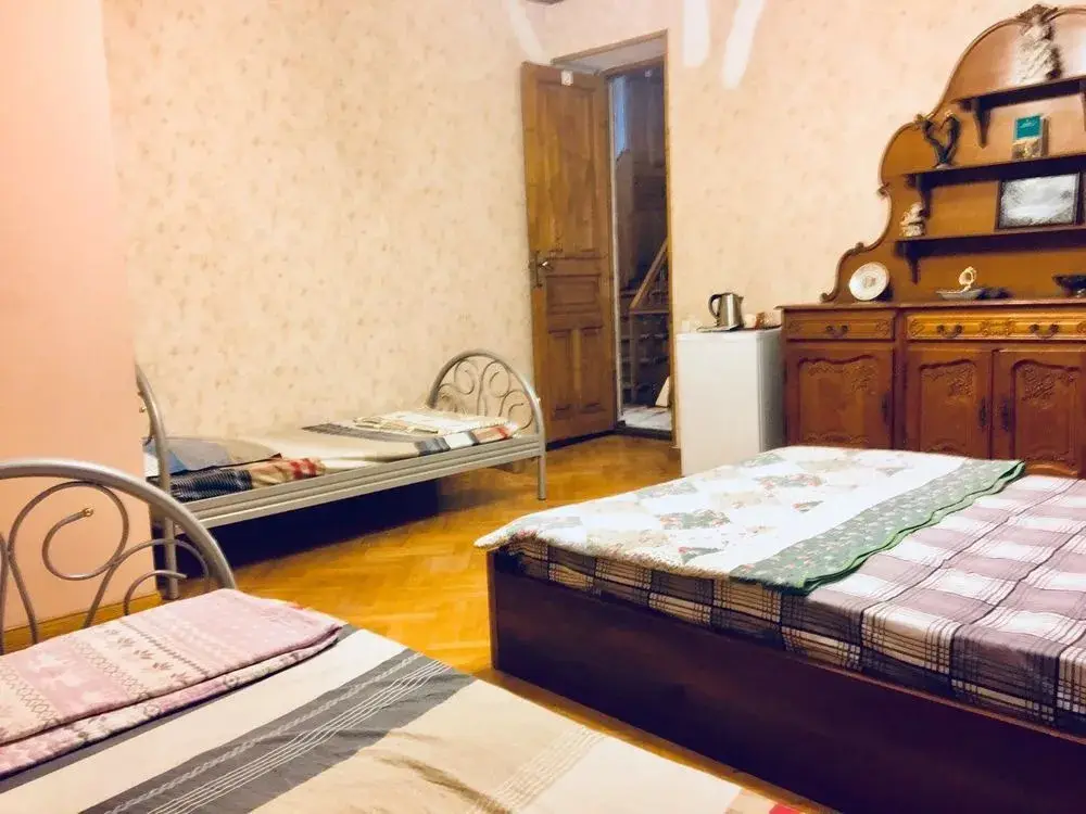 Тбилиси: Parallax Hostel