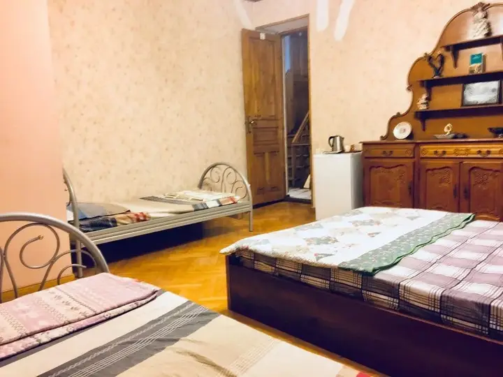 Тбилиси: Parallax Hostel