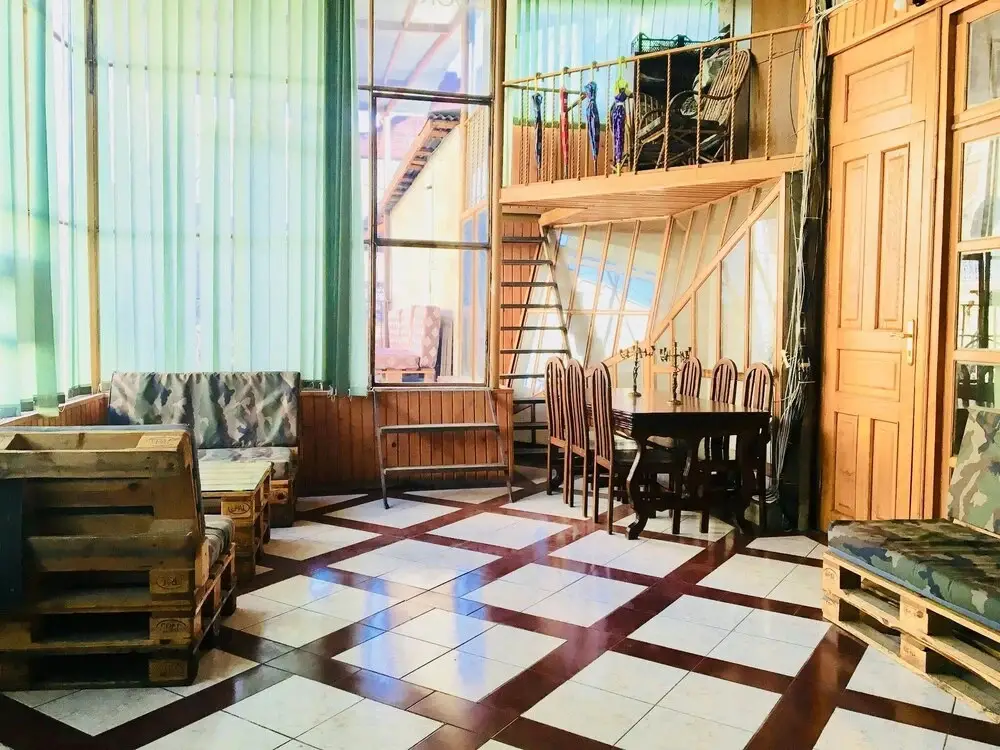 Тбилиси: Parallax Hostel