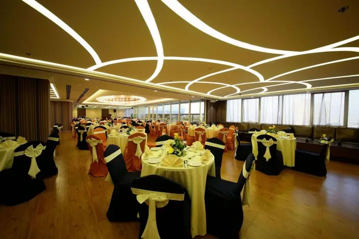 Дубай: Ivory Grand Hotel Apartments