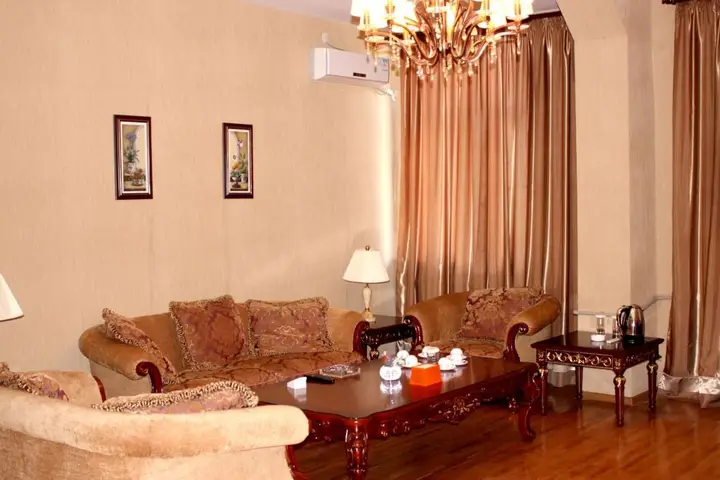 Кутаиси: Hualing Hotel Kutaisi