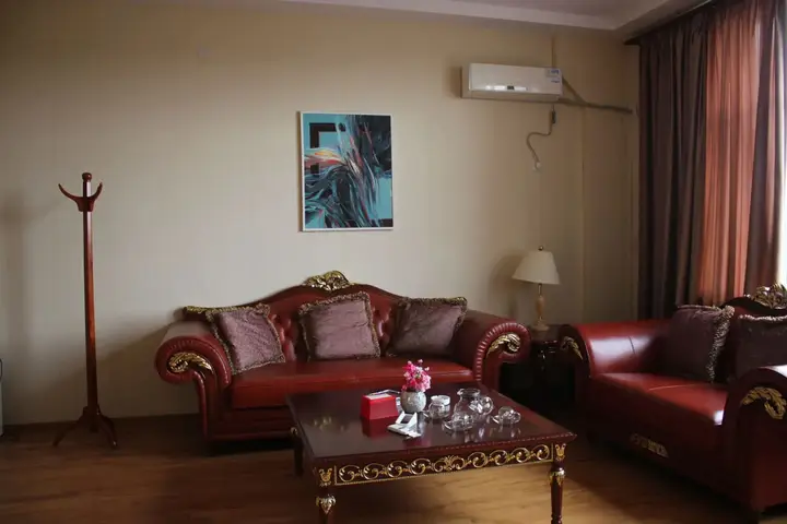 Кутаиси: Hualing Hotel Kutaisi