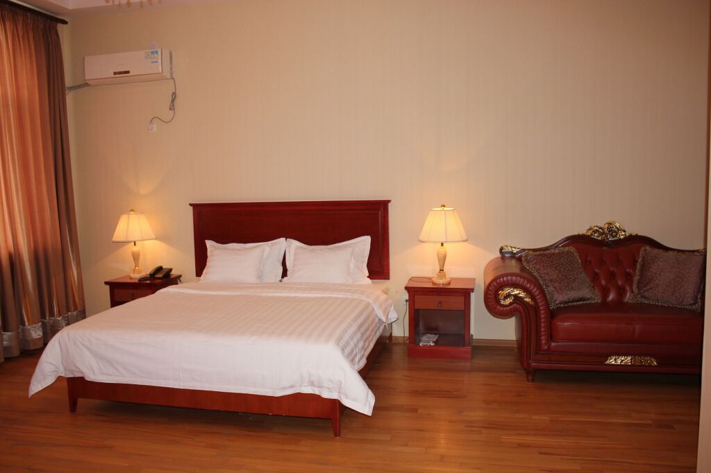 Кутаиси: Hualing Hotel Kutaisi