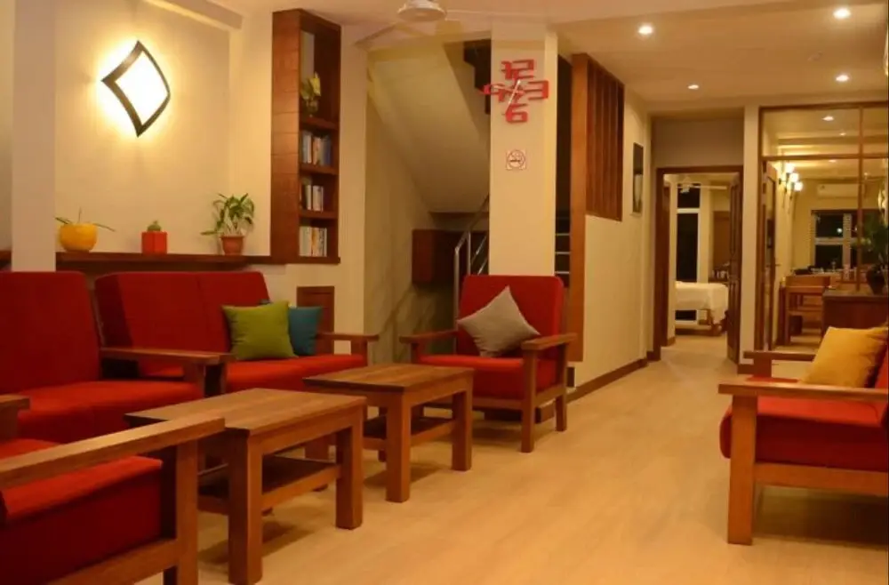 Северный атолл Мале: Maakanaa Lodge