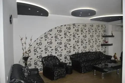 Iraklis Apartment with Terrace — фото 1