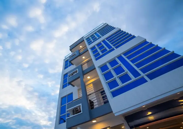 Хулхумале: The White Harp Beach Hotel