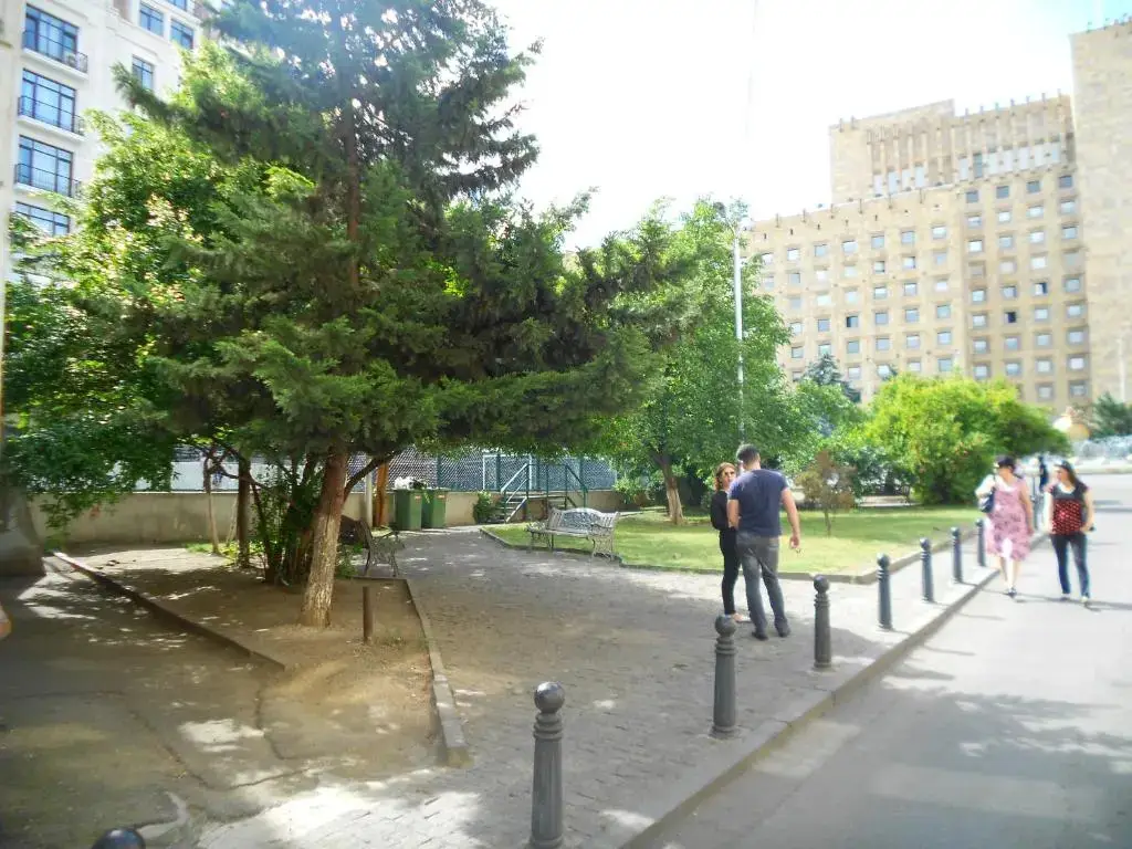 Тбилиси: Apartment on Sulkhan-Saba Roma