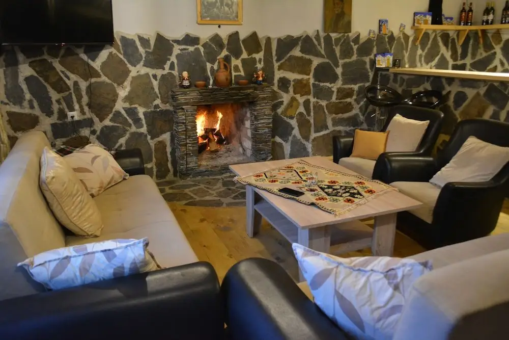 Местиа: Guest House Lashmina