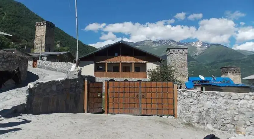 Местиа: Guest House Goshtela