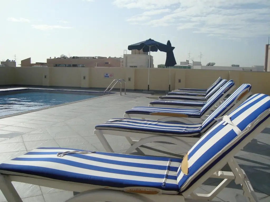 Дубай: Royal Ascot Hotel Apartment