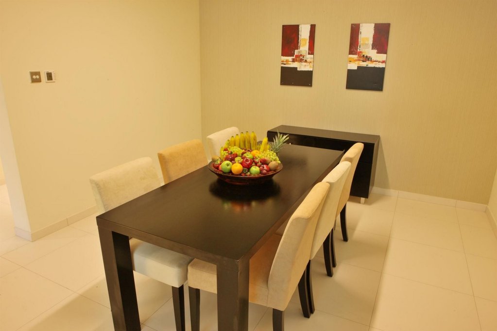 Дубай: Royal Ascot Hotel Apartment