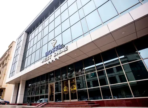 West Shine Hotel — фото 1