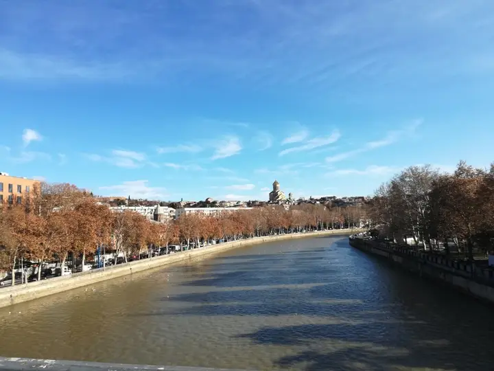 Тбилиси: Апартаменты Birdhome in Tbilisi