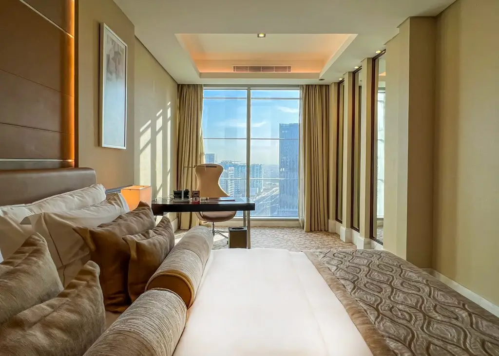 Дубай: Renaissance Business Bay Hotel