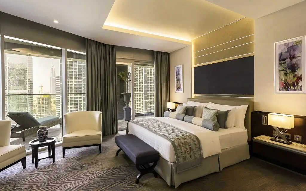 Дубай: Renaissance Business Bay Hotel