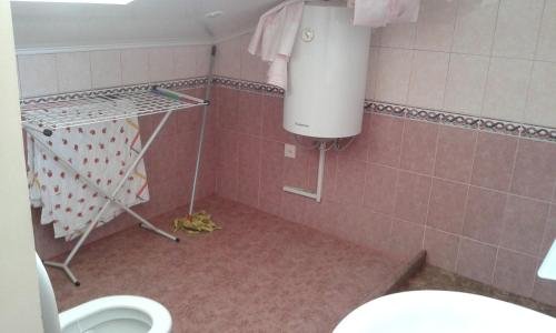 Баку: Neftiannikov Avenue Apartment