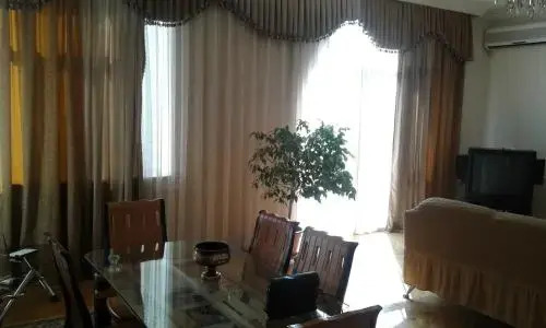 Баку: Neftiannikov Avenue Apartment