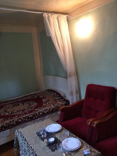Маисян: Hotel Mush