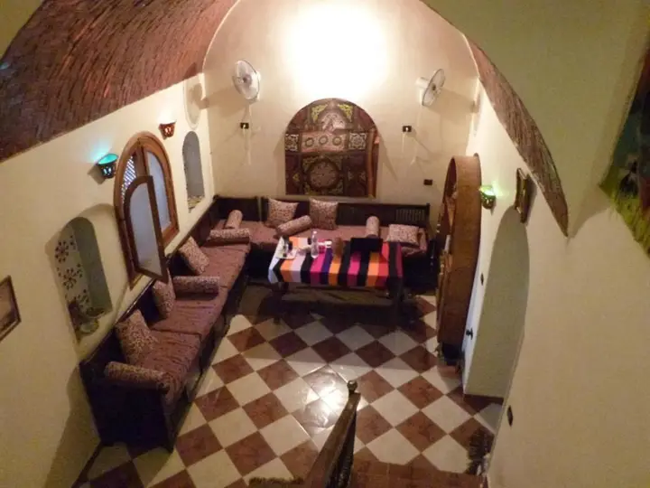 Луксор: Shahhat House