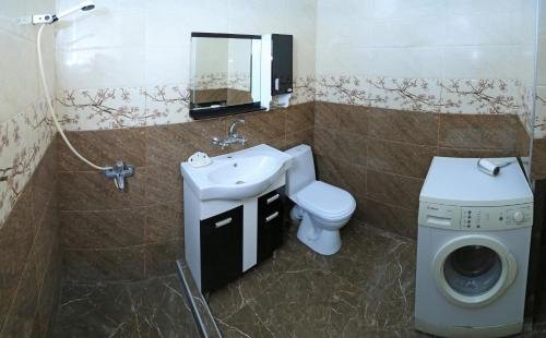 Тбилиси: Guest House Naka