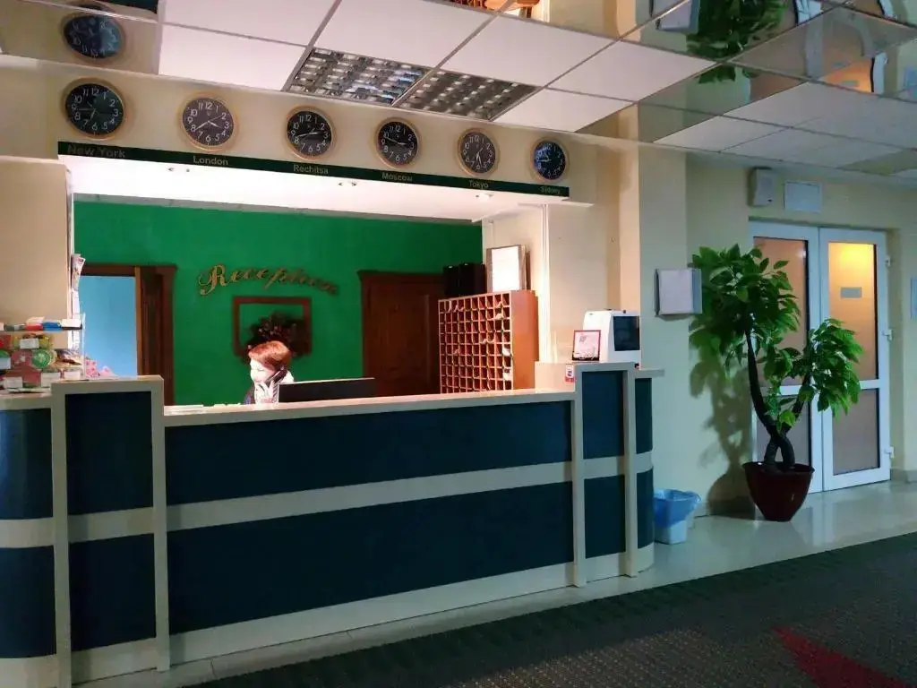 Речица: Gostinichnyy Kompleks Dnepr