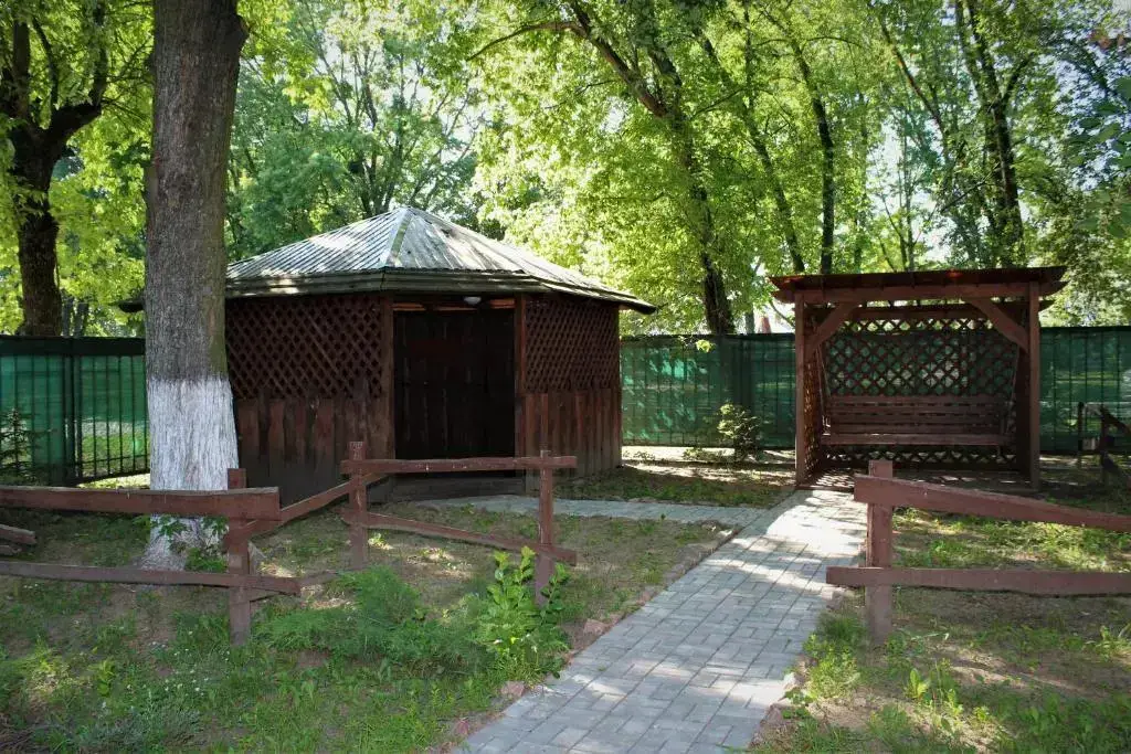 Речица: Gostinichnyy Kompleks Dnepr
