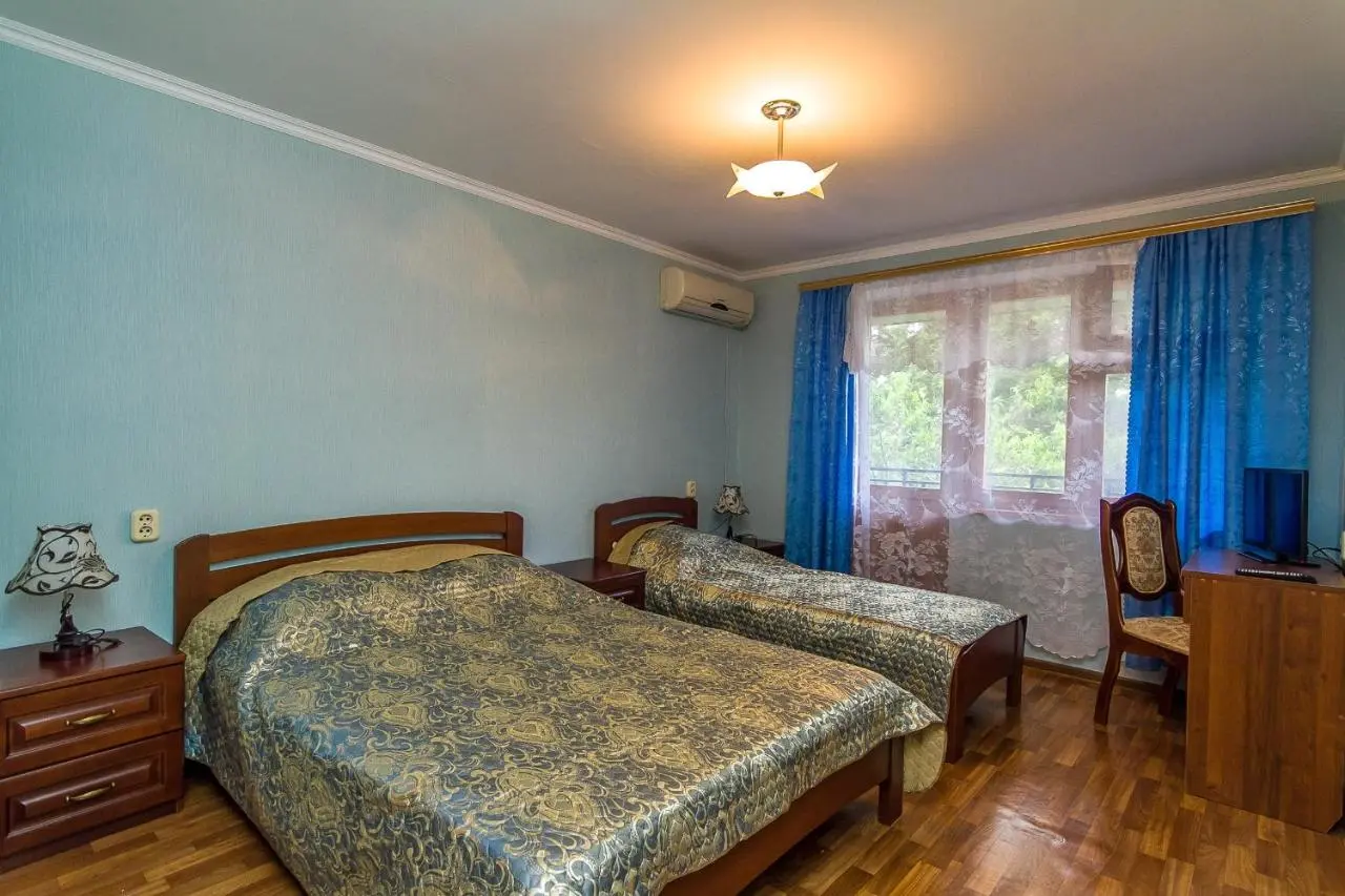 Джубга: Hotel Uyut