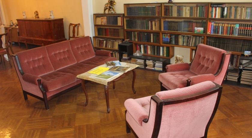 Зугдиди: Guest House Rustaveli 38