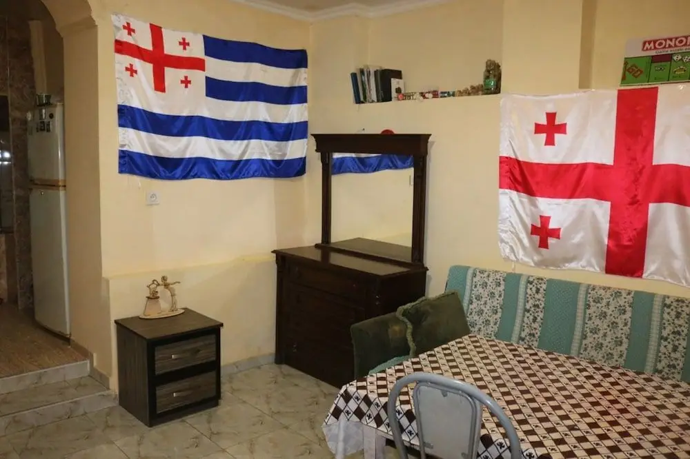 Батуми: Hostel Friday