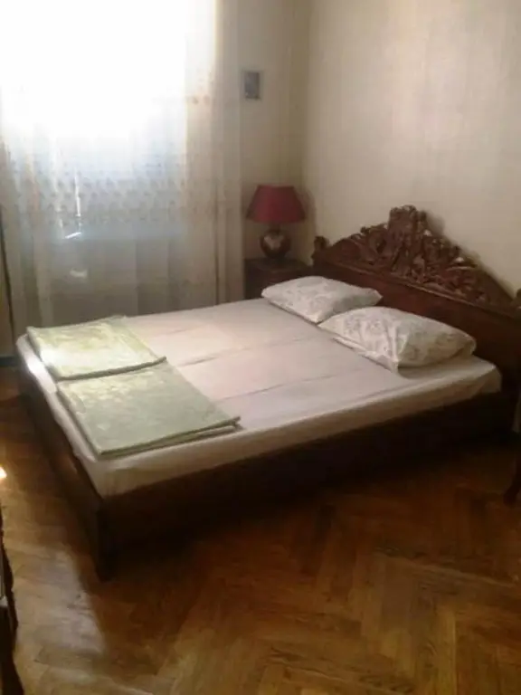 Тбилиси: Rustaveli Besiki Apartments