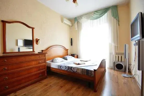 Минск: Aparton Krasnaya 22