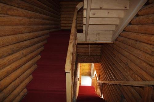 Чакви: Hotel Chveneburi