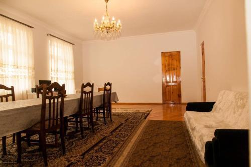 Степанцминда: Guest House Saba