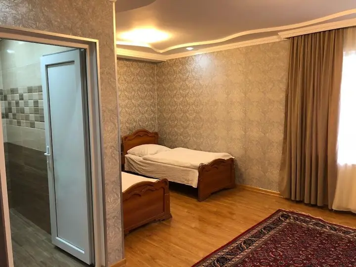 Кутаиси: Guest House TasuNia