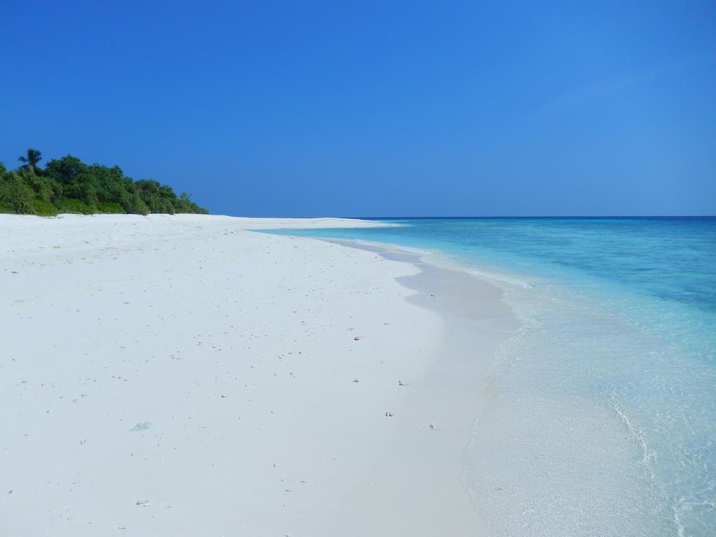 Атолл Алиф-Алиф: Отель Viluveli Beach Maldives