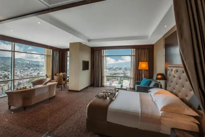 Тбилиси: Отель The Biltmore Tbilisi
