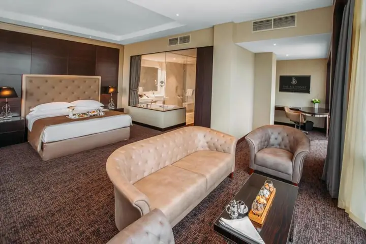 Тбилиси: Отель The Biltmore Tbilisi