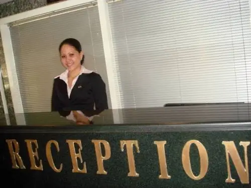 Дубай: Al Hina Hotel Apartments