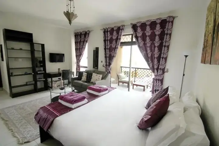 Дубай: E&T Holiday Homes - Reehan 2