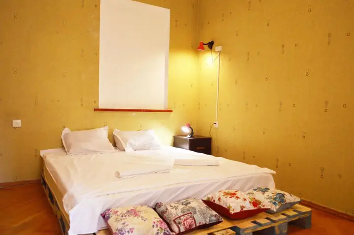 Тбилиси: Patio Hostel
